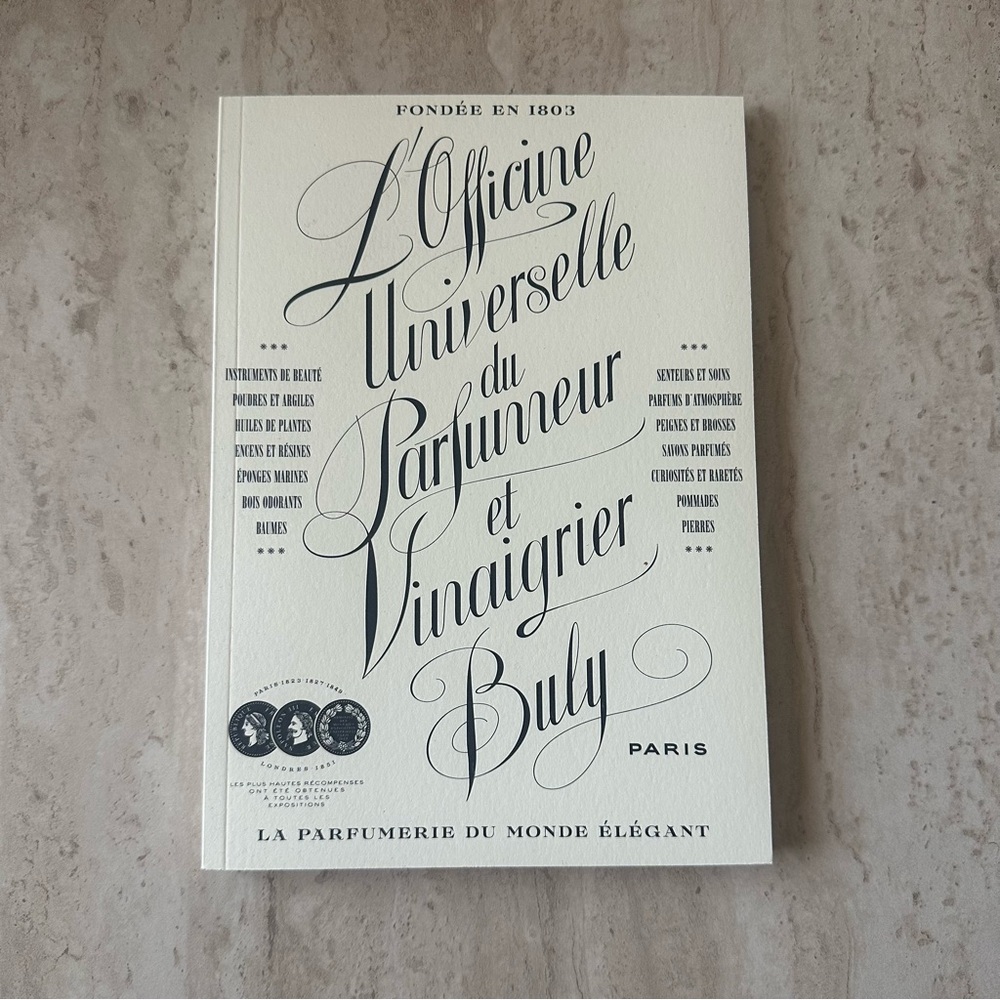L'Officine Universelle Buly Book